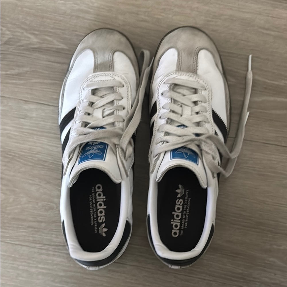 Adidas Sambas